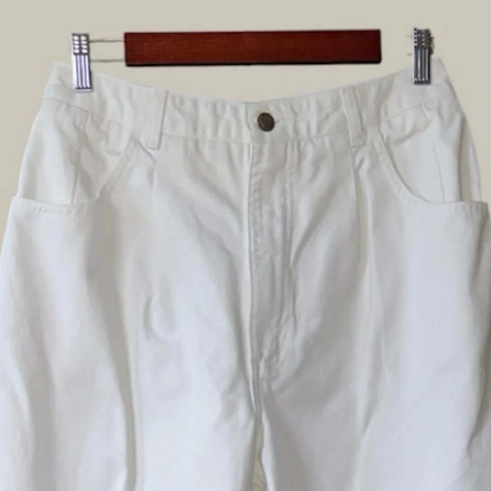 Talbots White High Waist Pleated‎ tapered Jeans Size 10 Long